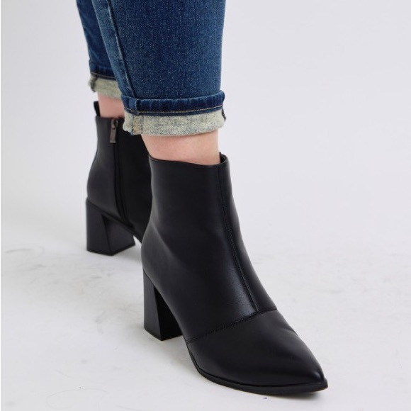 NWT Judy Blue PLUS + REG Size Dark Wash Mid-Rise Thermal Ankle Skinny Jeans - Picture 9 of 10